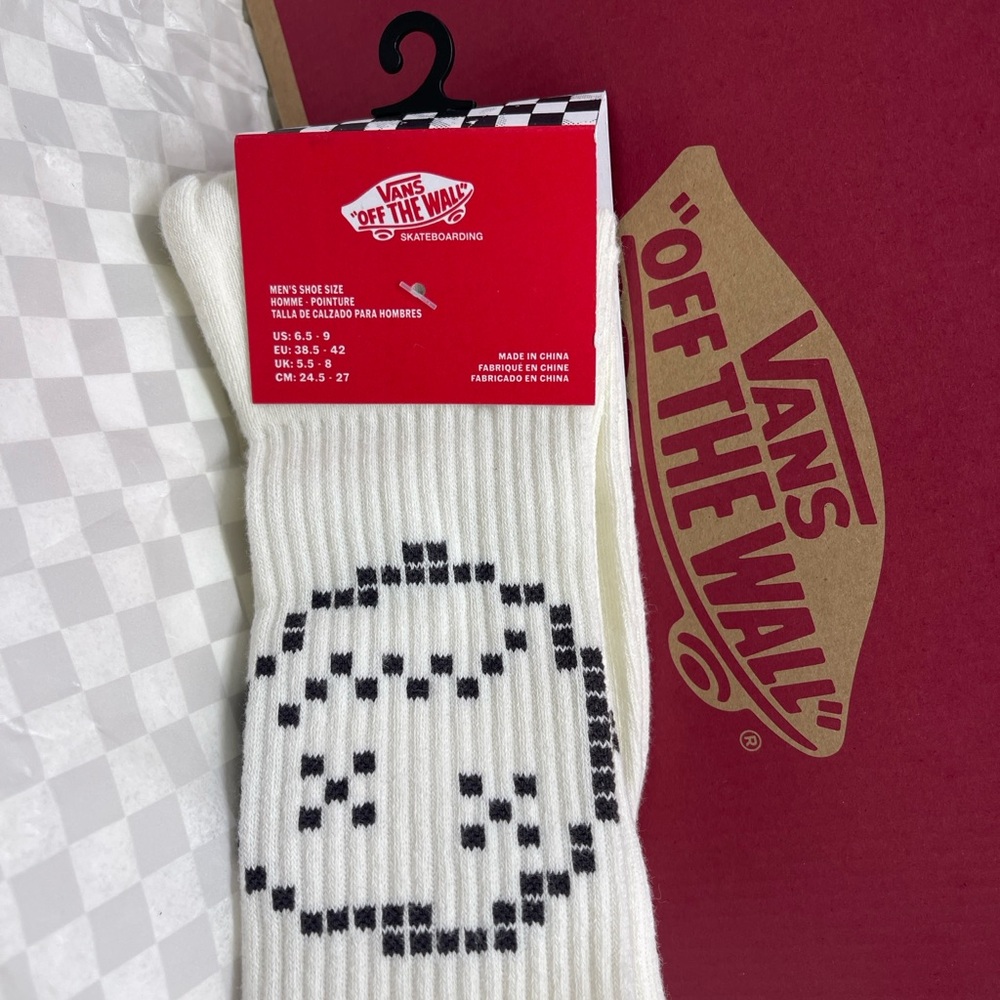 Vans Designer Logo Sport Skater Surfer Crew
Cut Socks 
Clay Crew Socks (1 pair) - Picture 8 of 16